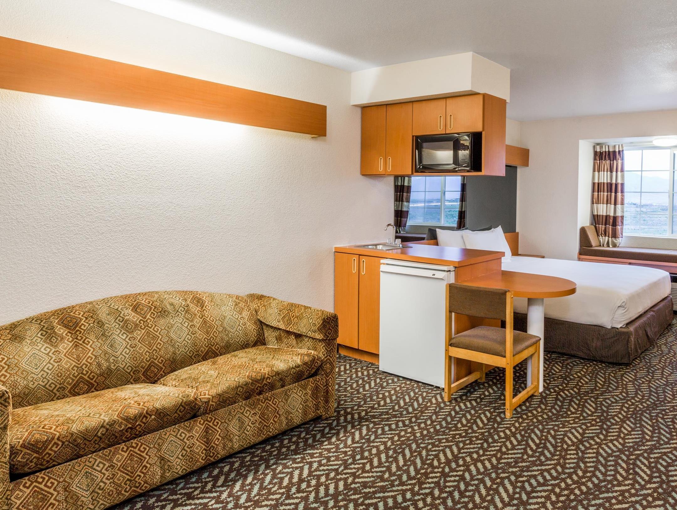 Microtel Inn & Suites By Wyndham Salt Lake City Airport Extérieur photo