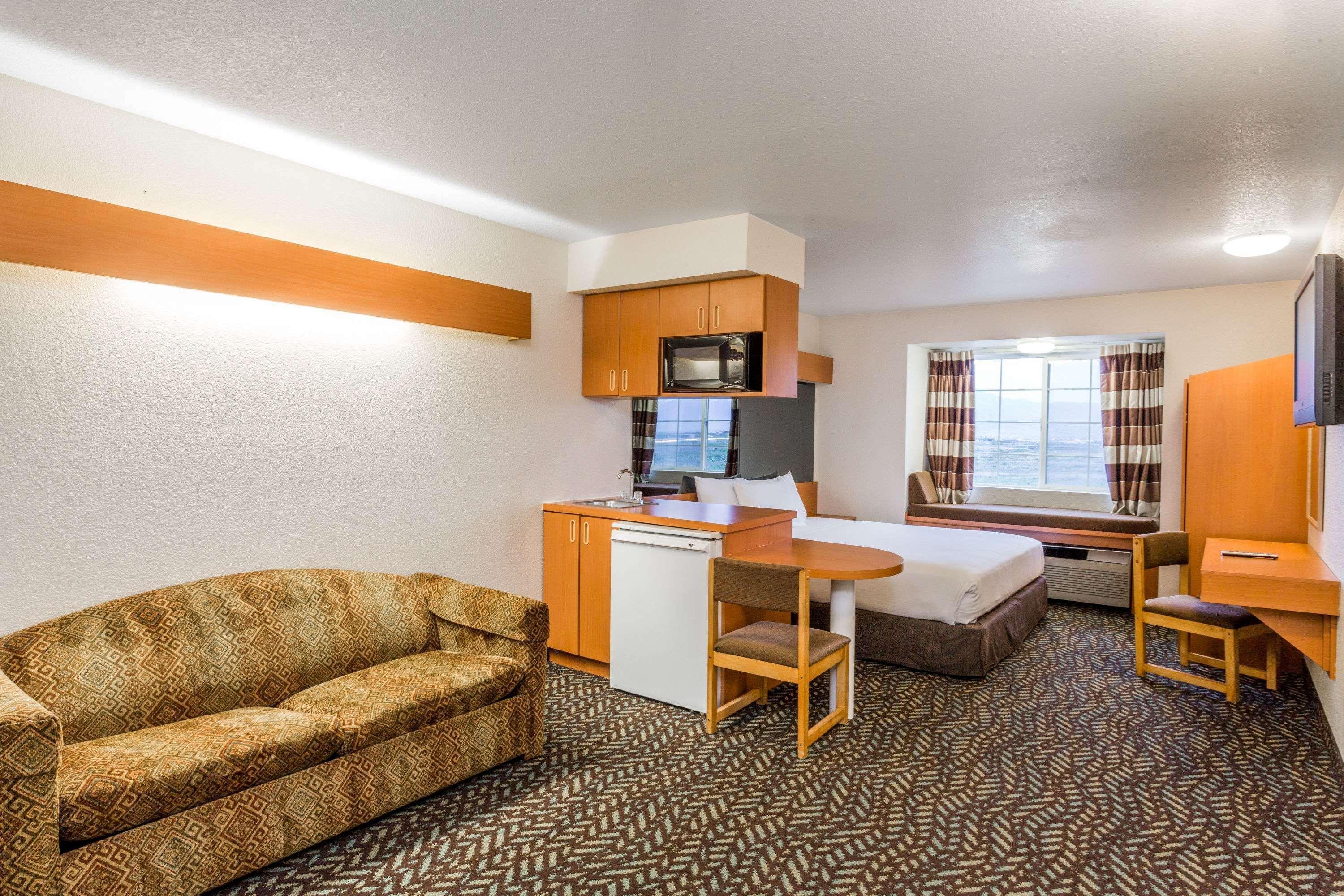 Microtel Inn & Suites By Wyndham Salt Lake City Airport Extérieur photo